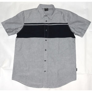 SOLD Oakley Regular Fit Mens Short Sleeve Button Up Embroidered Shirt Size Small